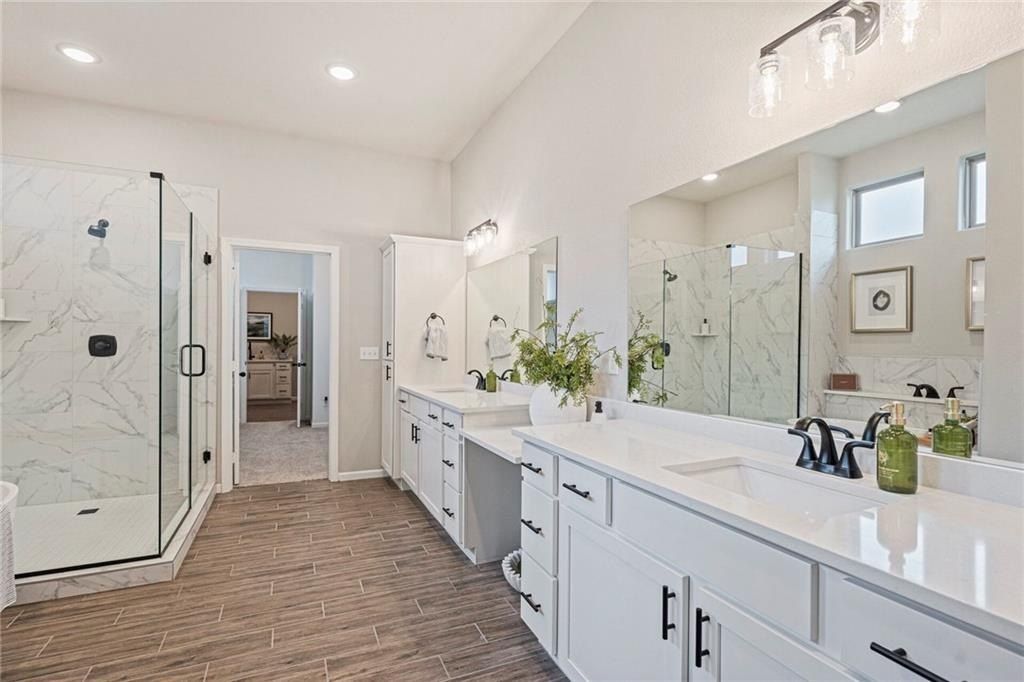 18390 W 195Th Street. Spring Hill, KS 66083