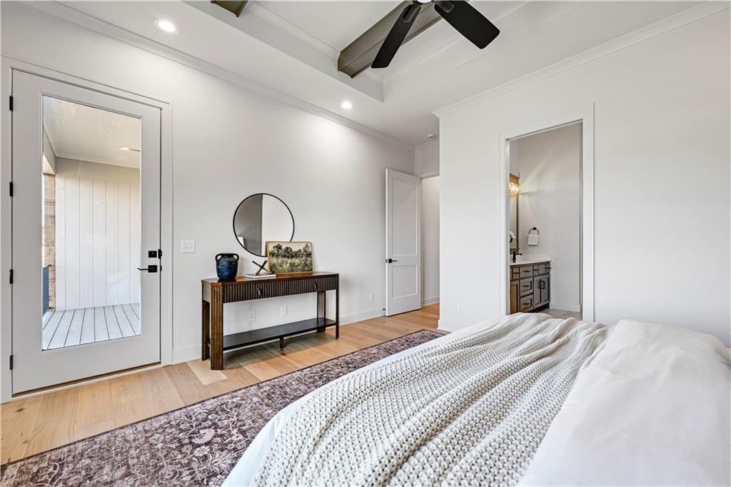 W Th Terrace. Lenexa, KS 66220
