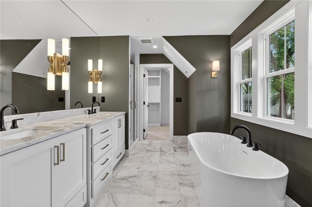 4617 W 72Nd Street. Prairie Village, KS 66208