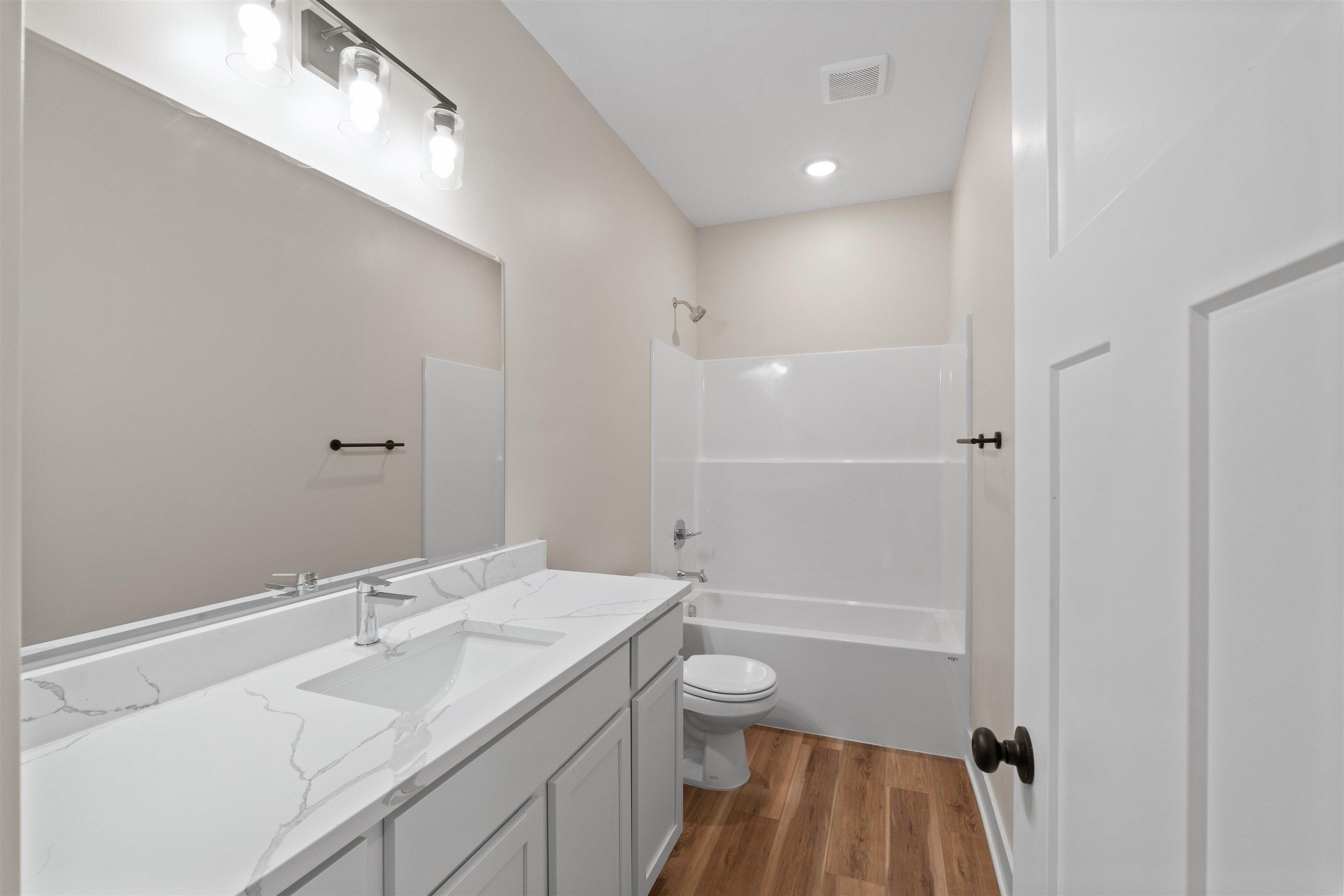 1715456 W Lawson Cir. Goddard, KS 67052