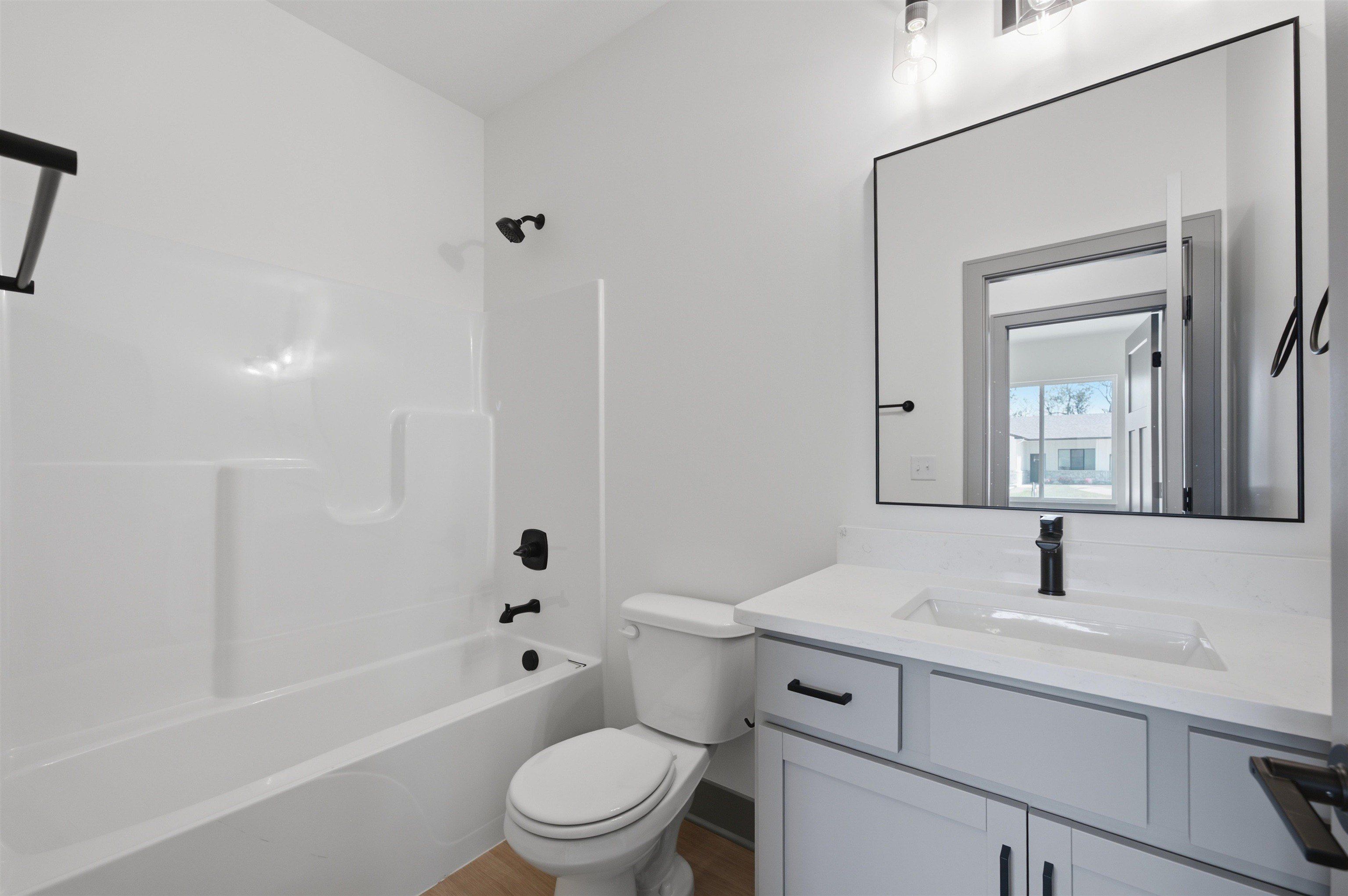 602 Elmwood St. Park City, KS 67147