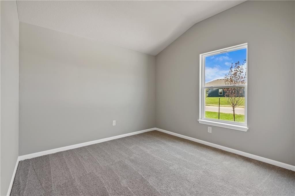 19507 Lincoln Street. Spring Hill, KS 66083