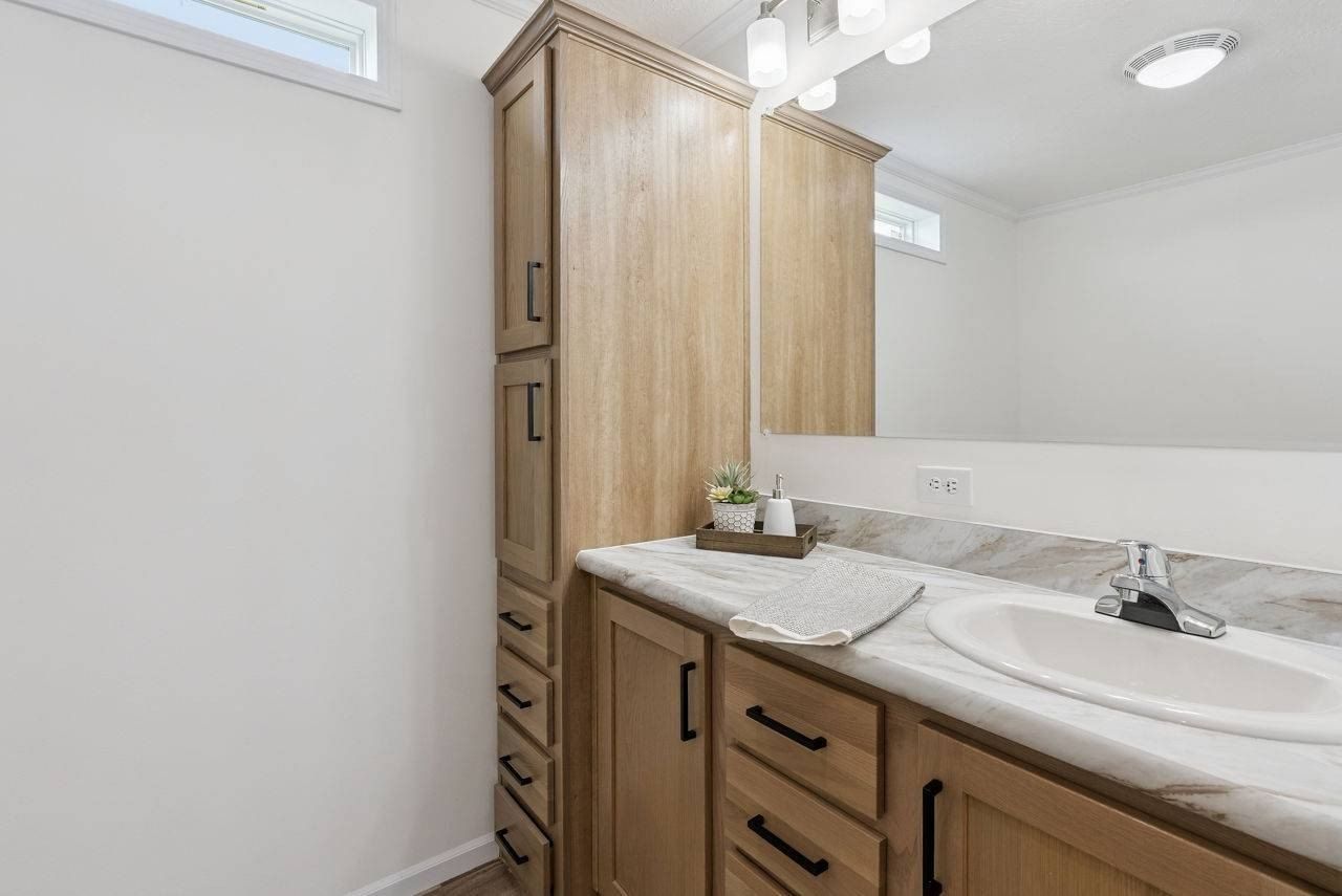92 Woodmoor Court. Leavenworth, KS 66048