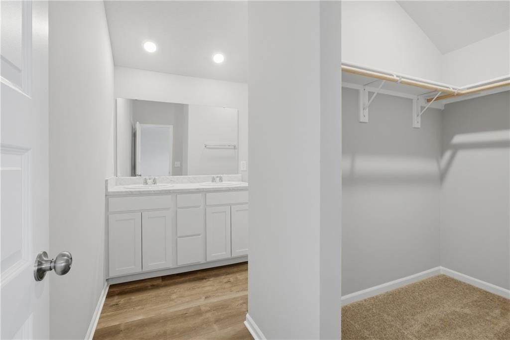 20313 W 195Th Street. Spring Hill, KS 66083