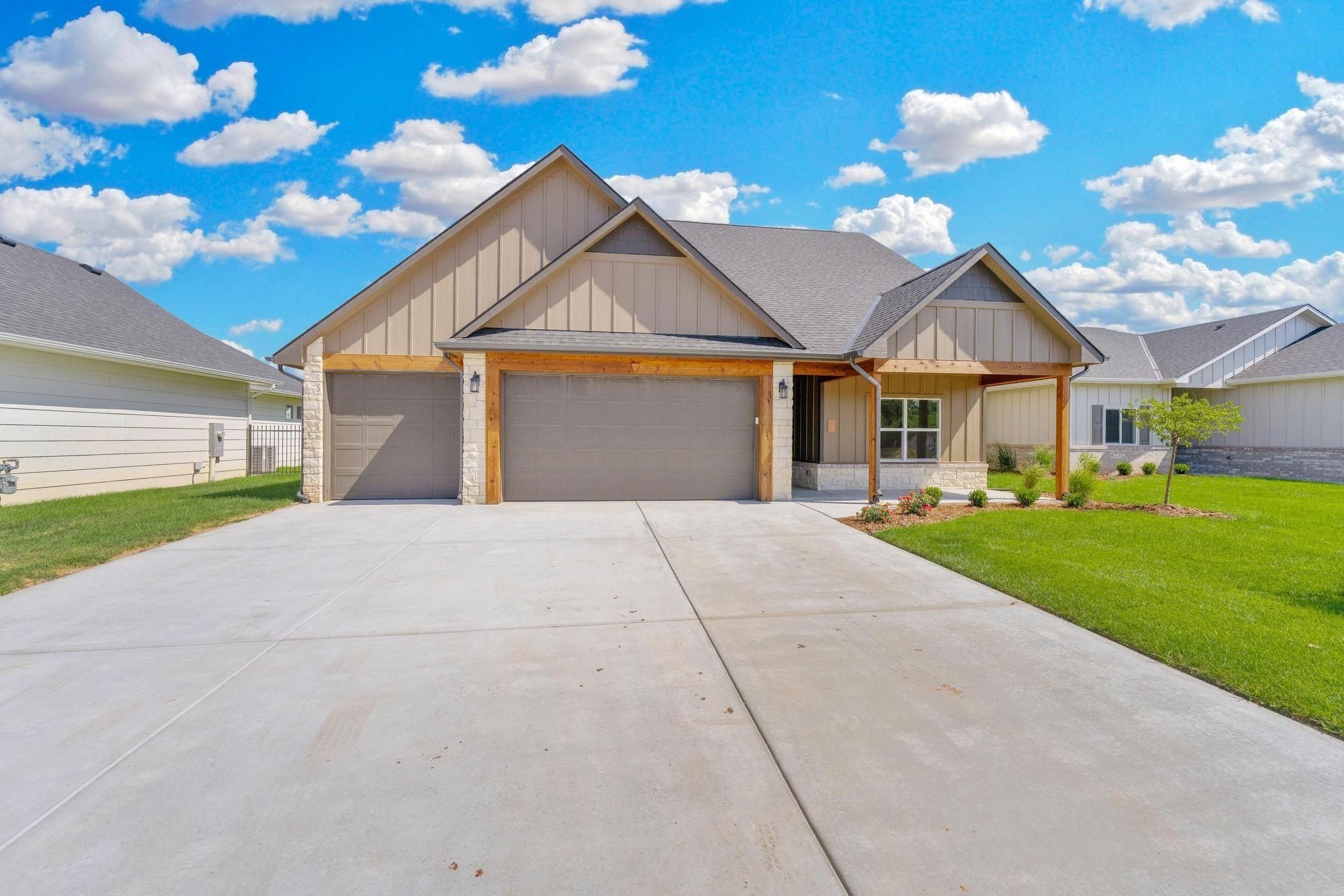 722 N Rainbow Lake Ct. Wichita, KS 67235