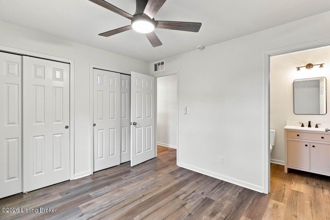 2205 Parkwood Rd. Louisville, KY 40214