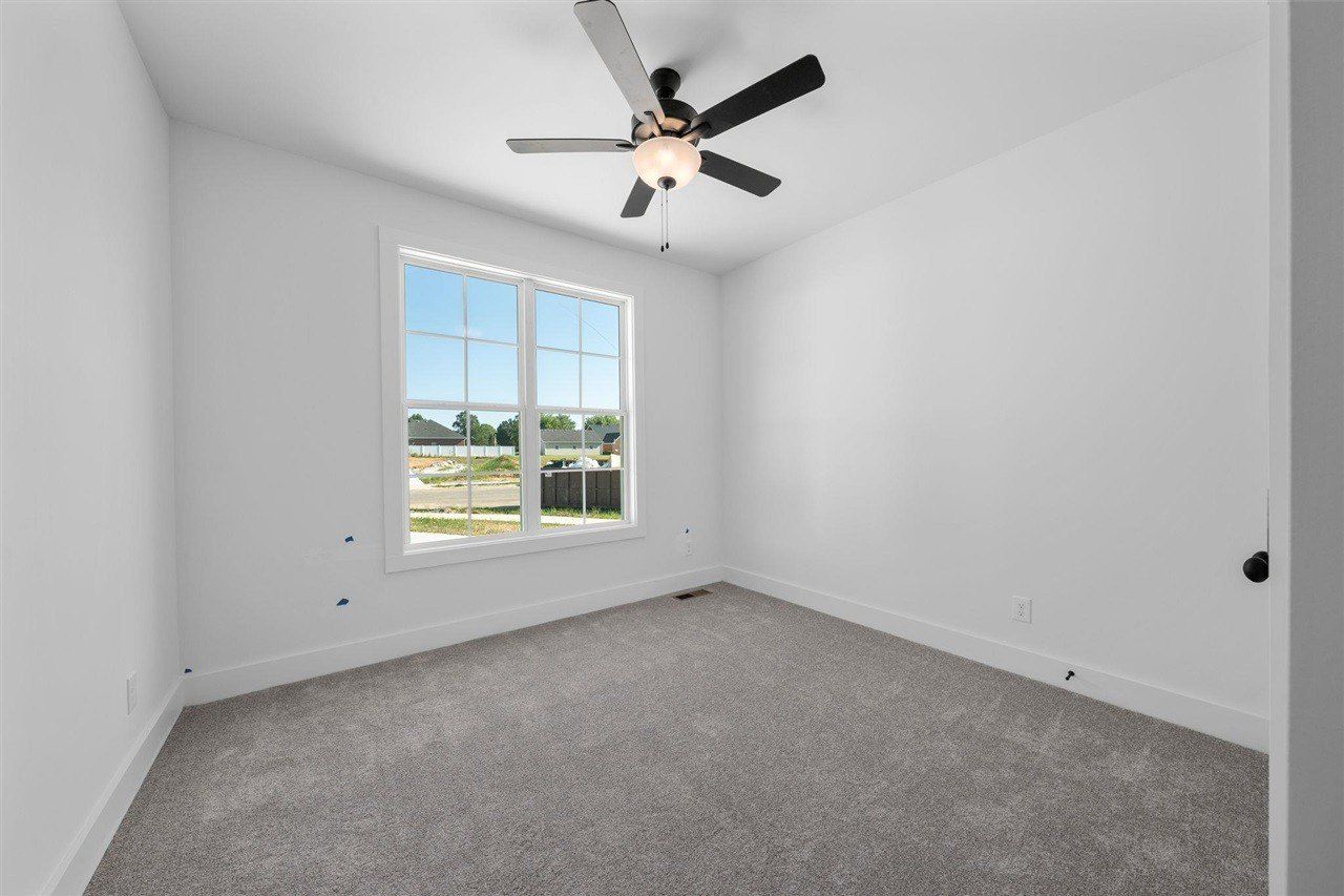 1214 Avalon Court. Franklin, KY 42134