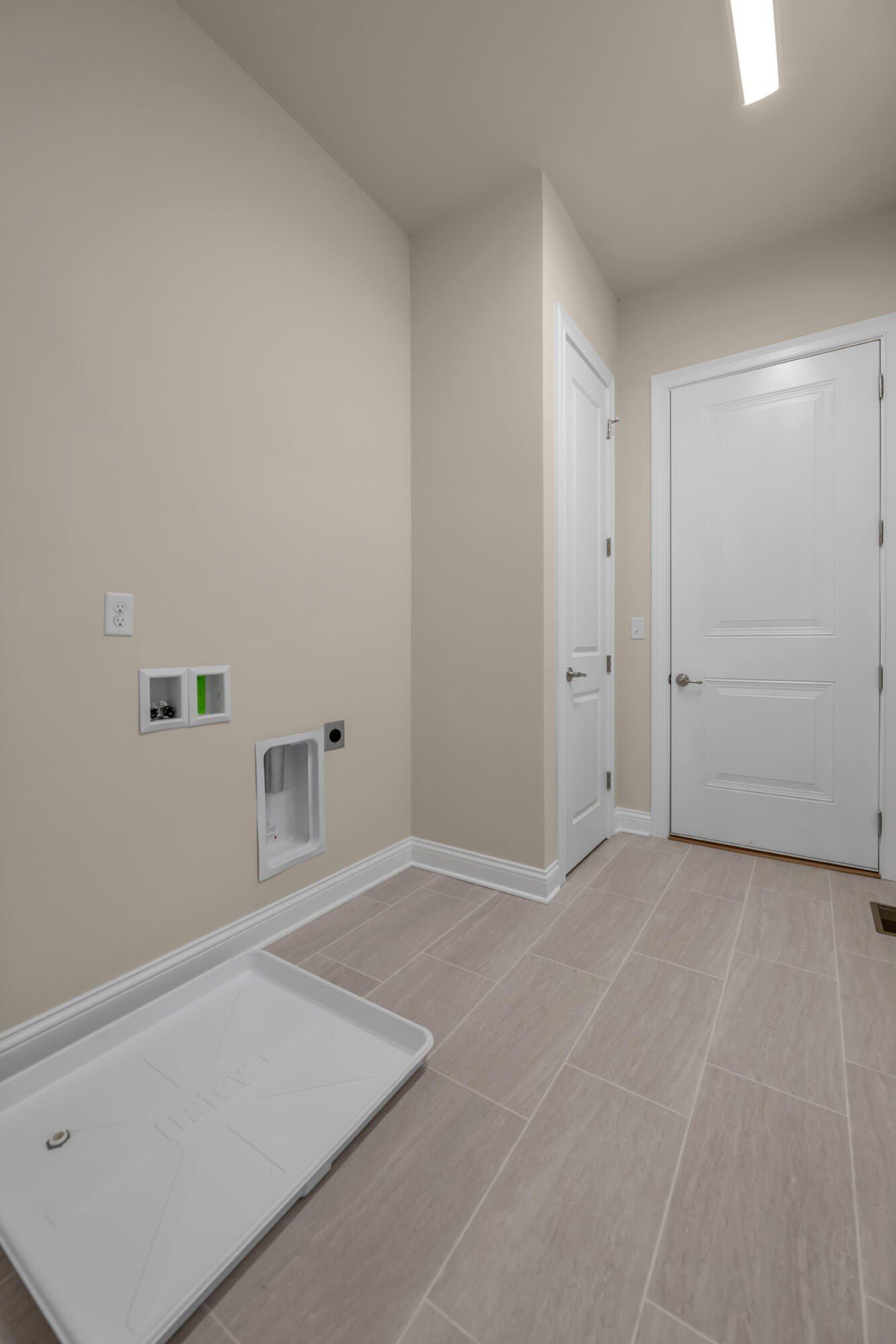 372 Weston Park. Lexington, KY 40515