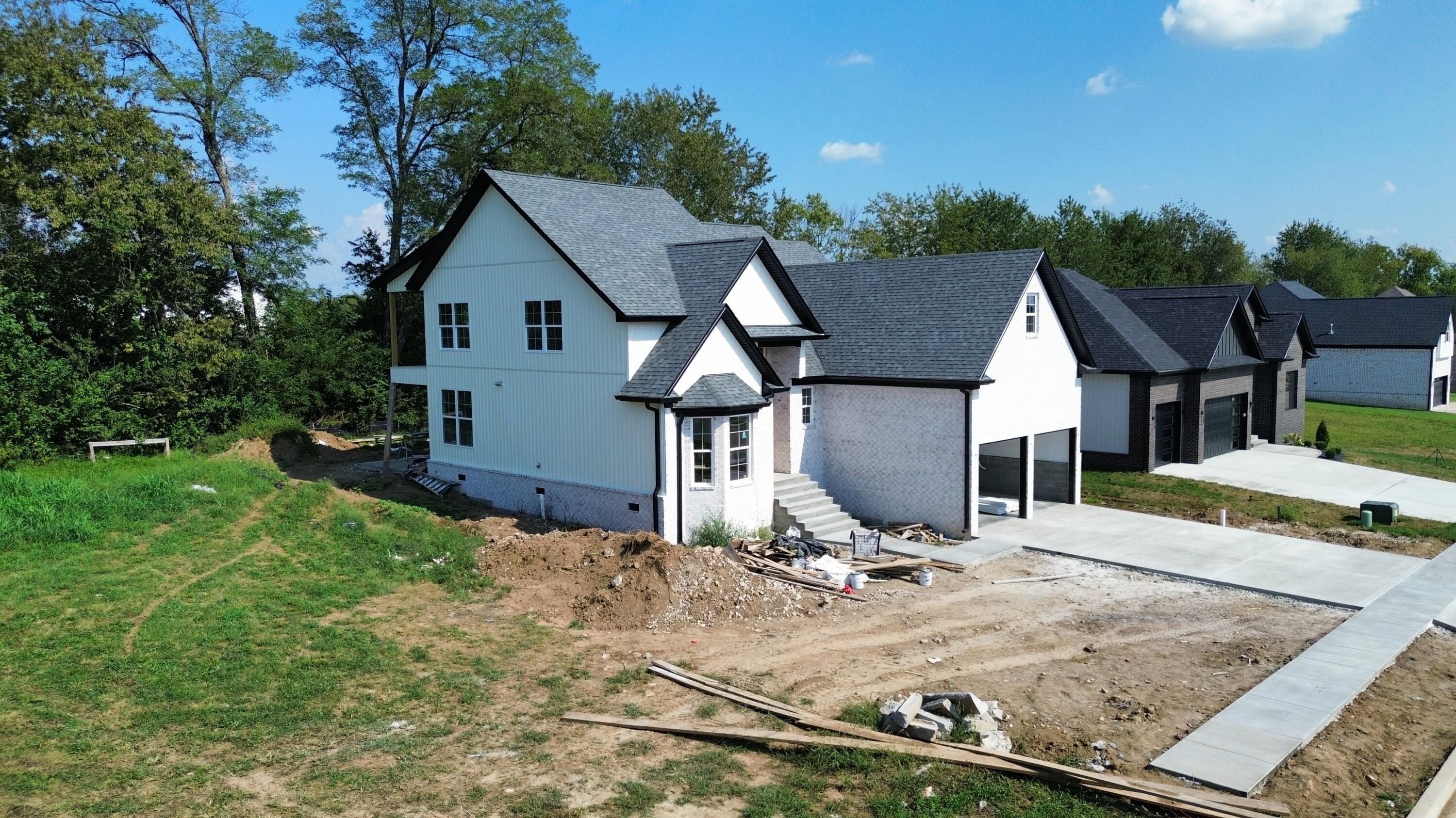 1004 Shelburne Way. Nicholasville, KY 40356