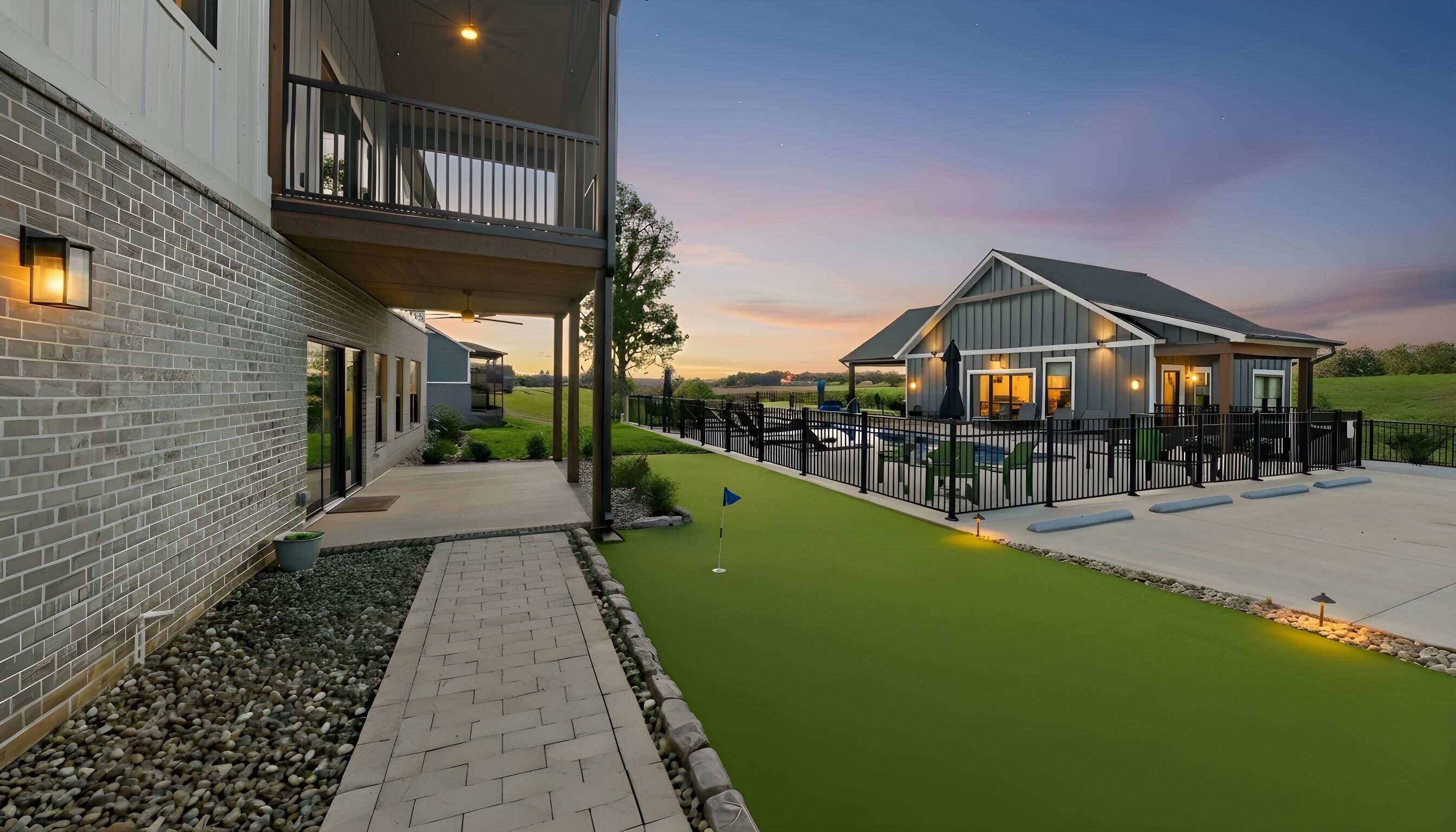 Moon Bay Drive. Kuttawa, KY 42055