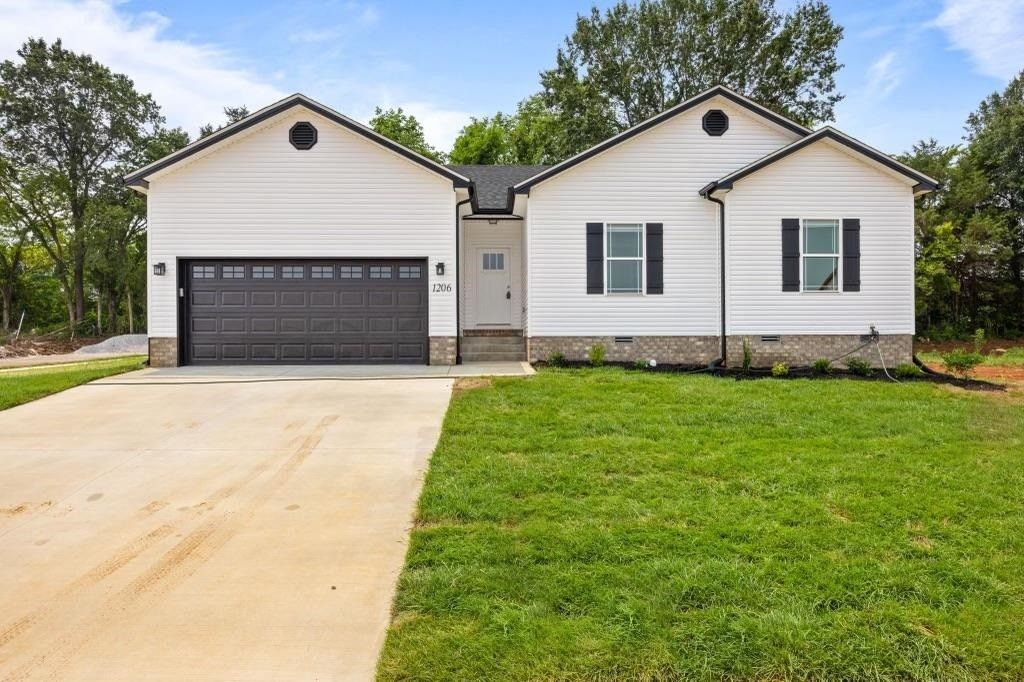1206 Melody Avenue. Bowling Green, KY 42101