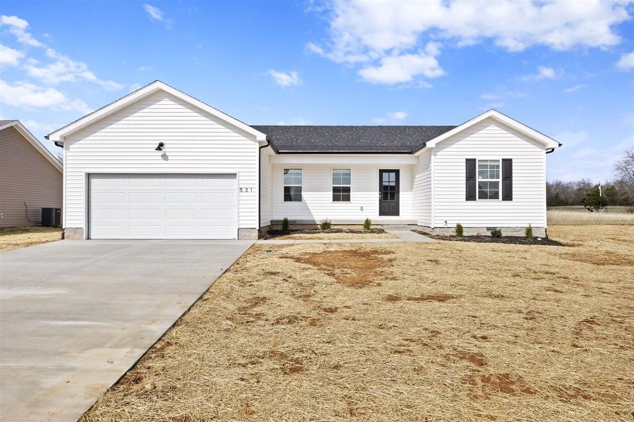 531 Deluth Drive. Bowling Green, KY 42101