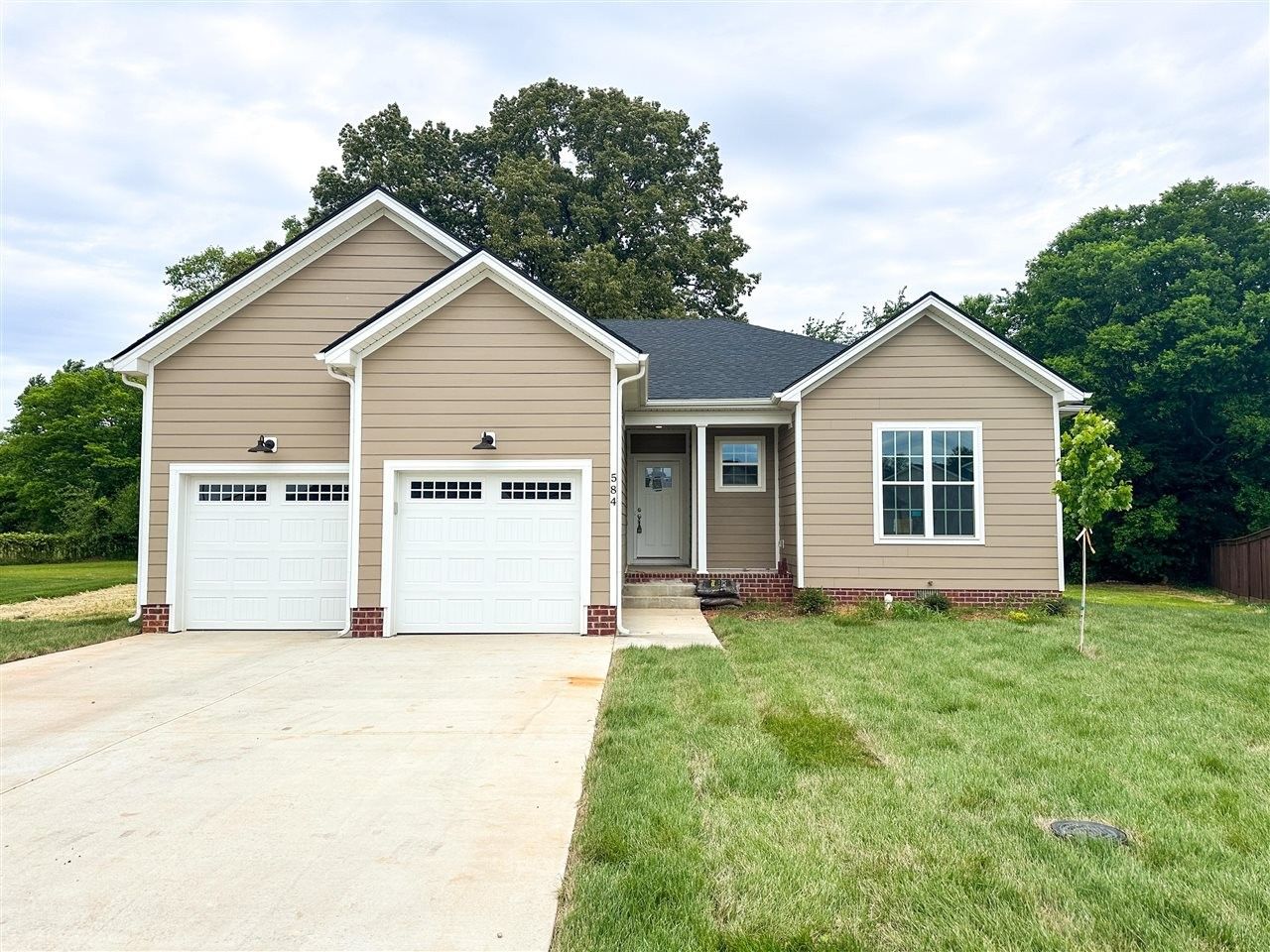 584 Denver Circle. Bowling Green, KY 42103