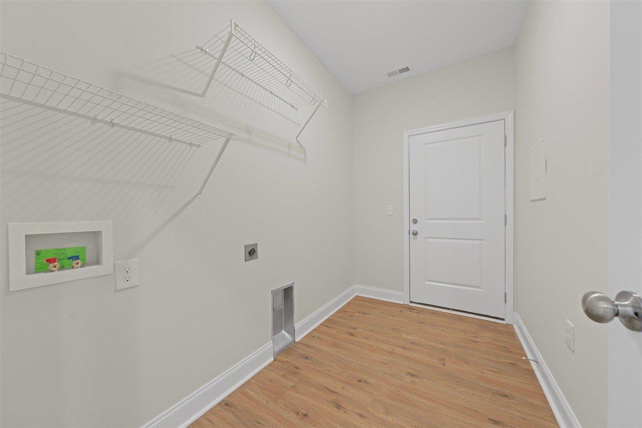 2724 Cedrus Avenue. Bowling Green, KY 42101