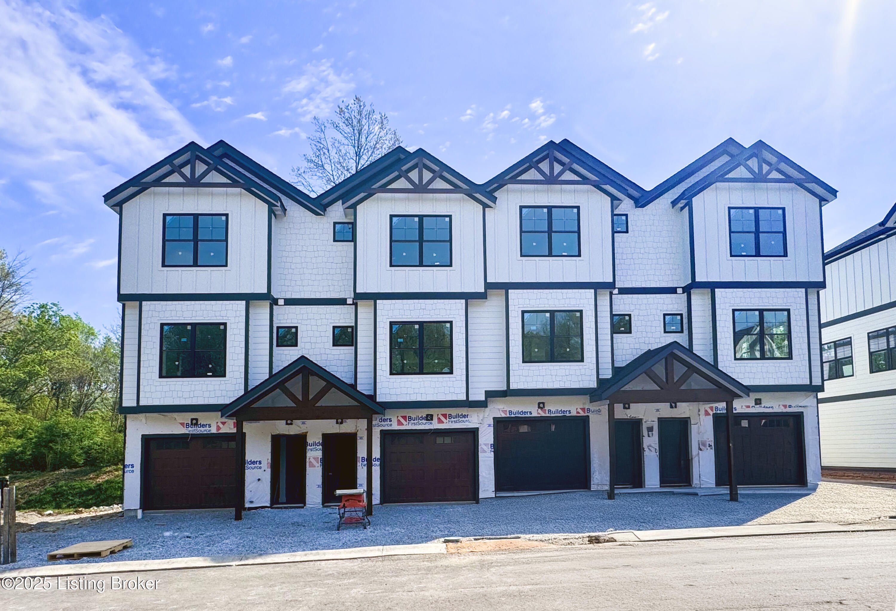 7403 Park Vue Dr. Crestwood, KY 40014