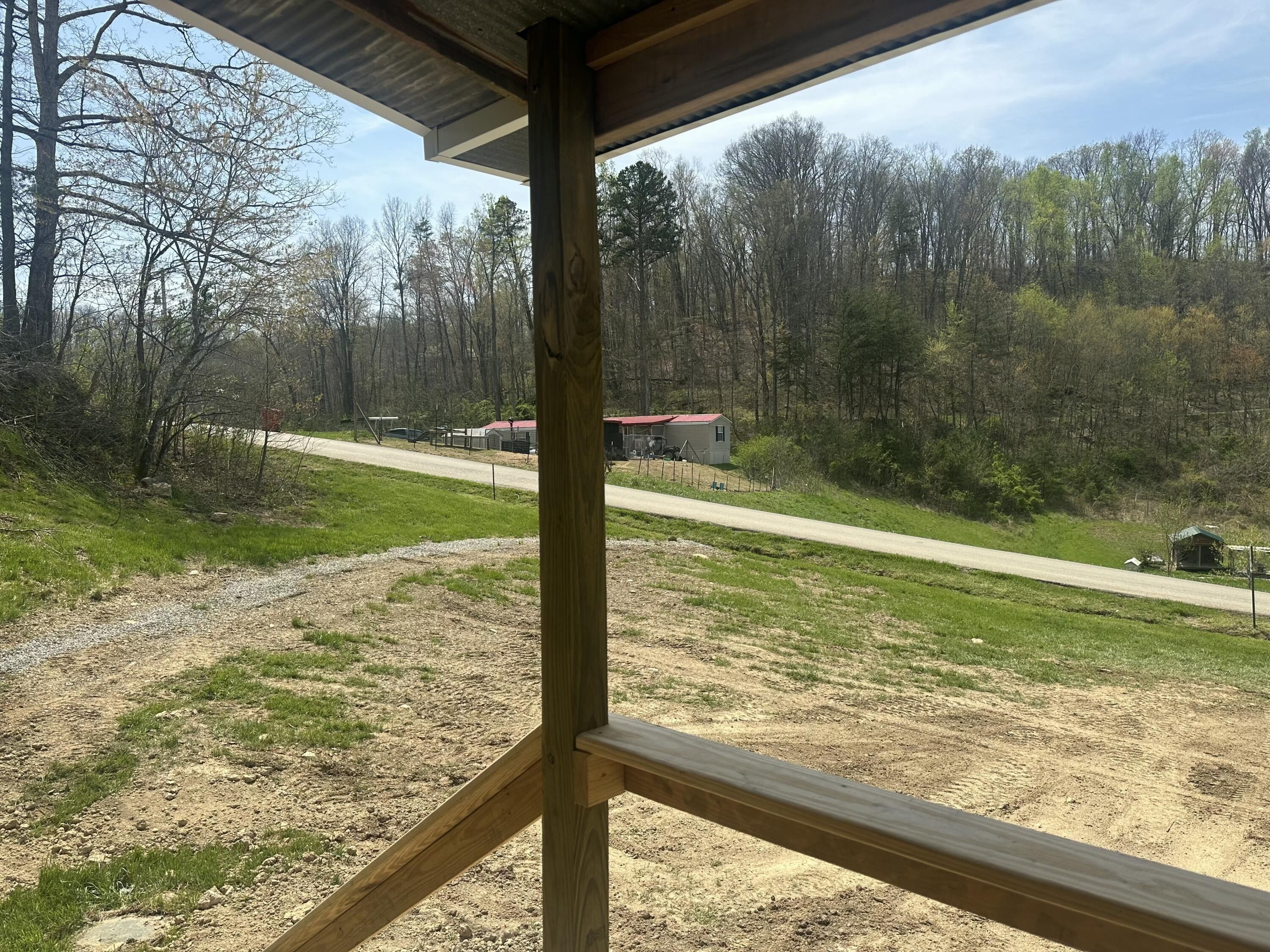 409 Freeman Branch Road. East Bernstadt, KY 40729