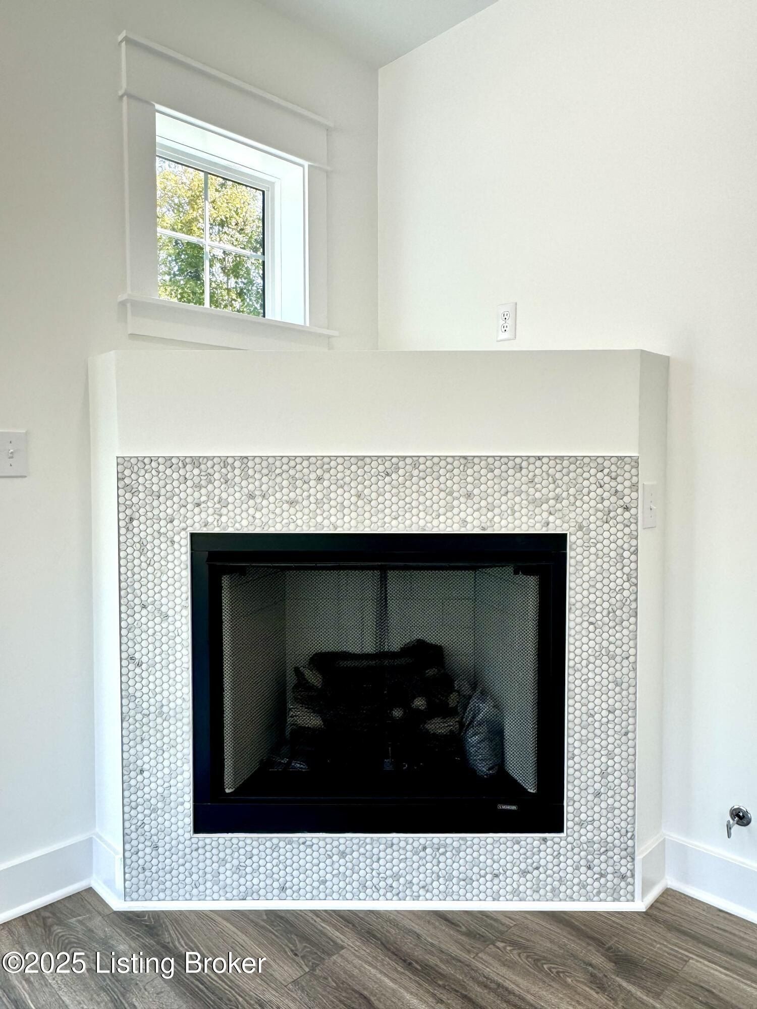 7407 Park Vue Dr. Crestwood, KY 40014