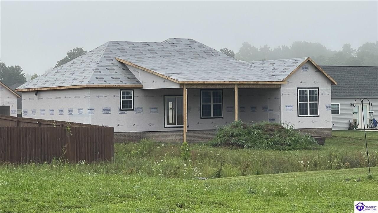 107 Blatina Drive. Vine Grove, KY 40175