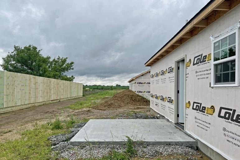 1109 Brook Court. Franklin, KY 42134