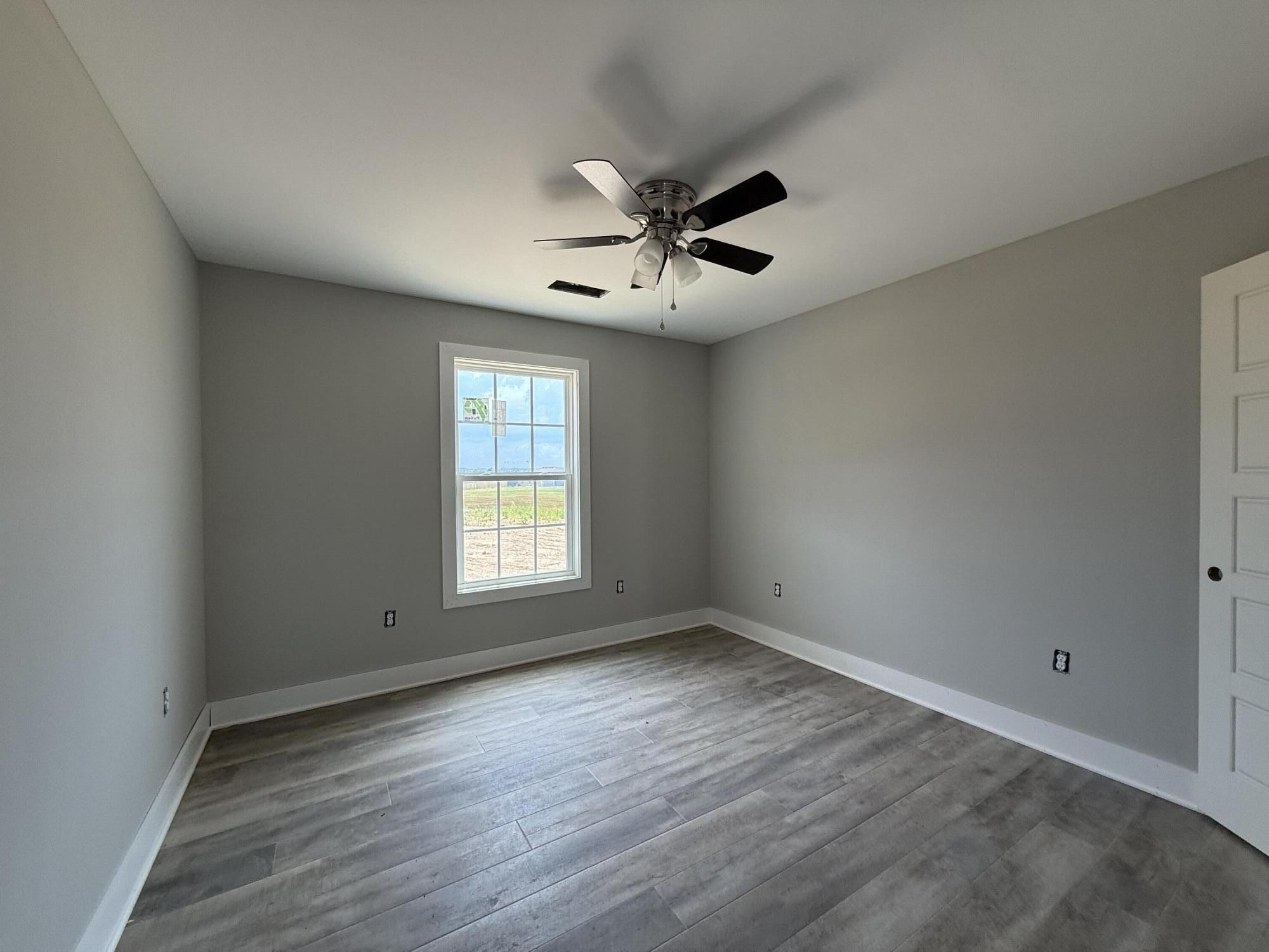 558 Middle Creek Way. Berea, KY 40403