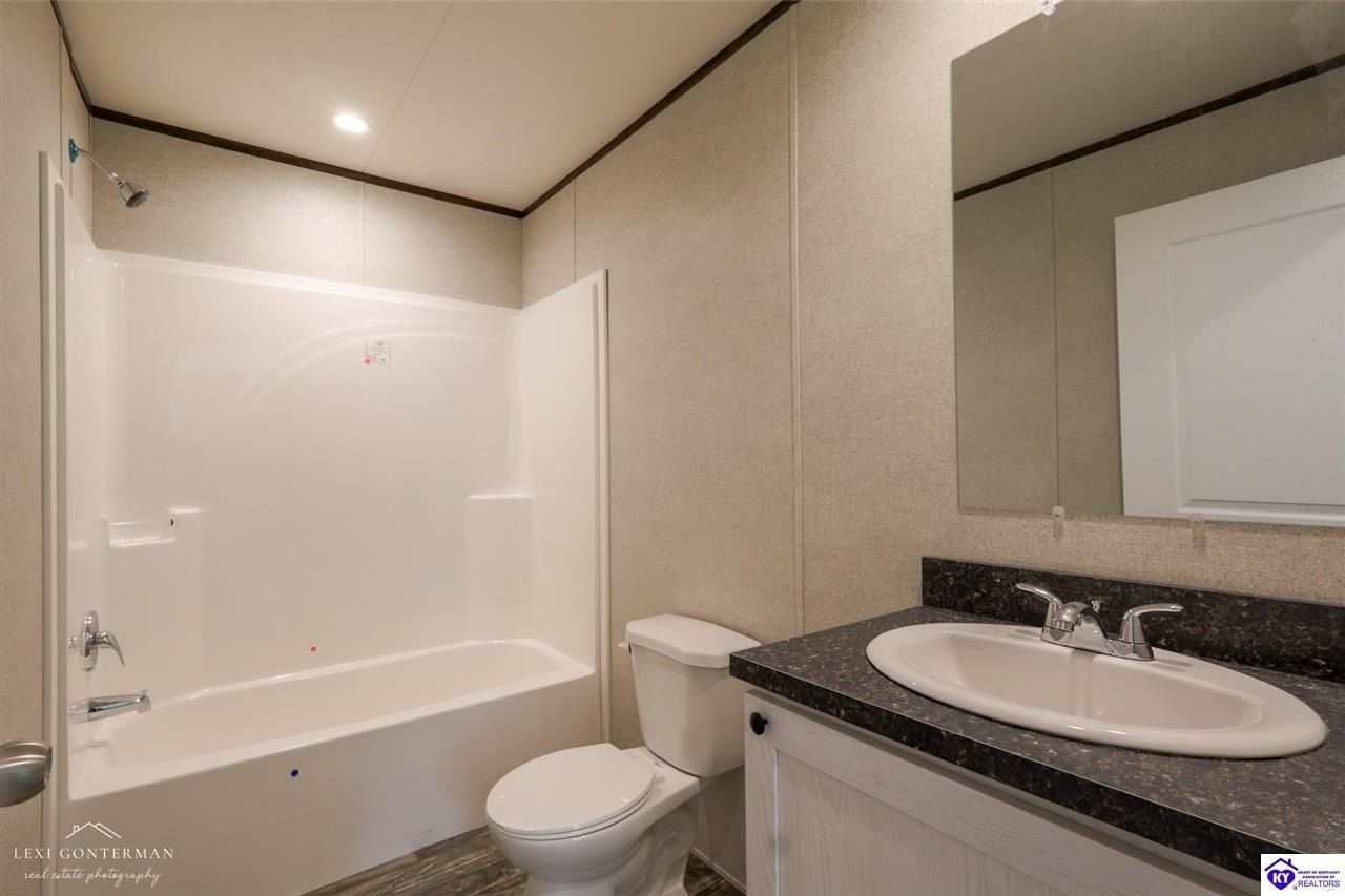 23 Reed Court. Clarkson, KY 42726