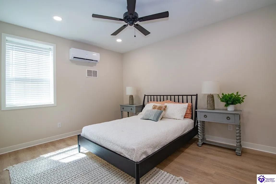 517 AB N Miles Street. Elizabethtown, KY 42701