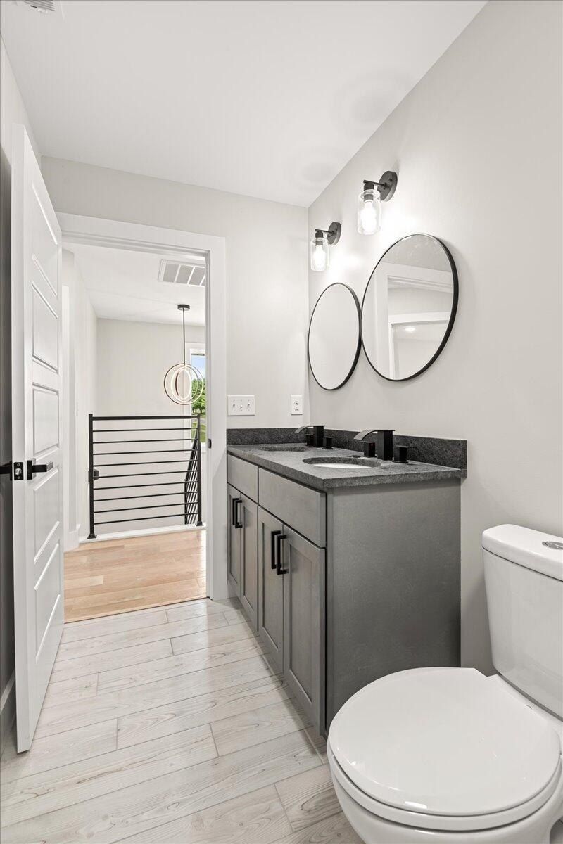 143 Crooked Creek Drive. London, KY 40744