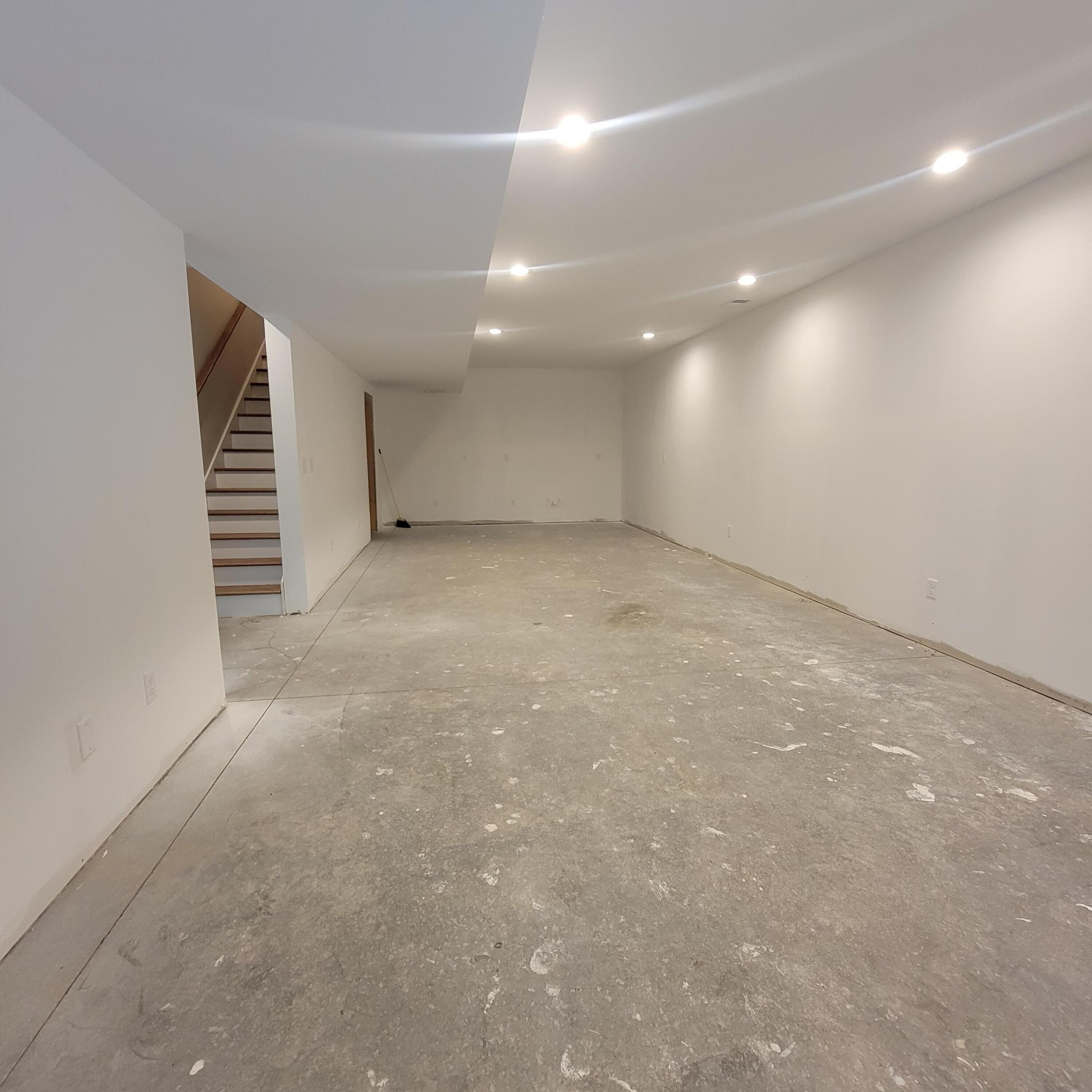 236 Sugartree Lane. Versailles, KY 40383