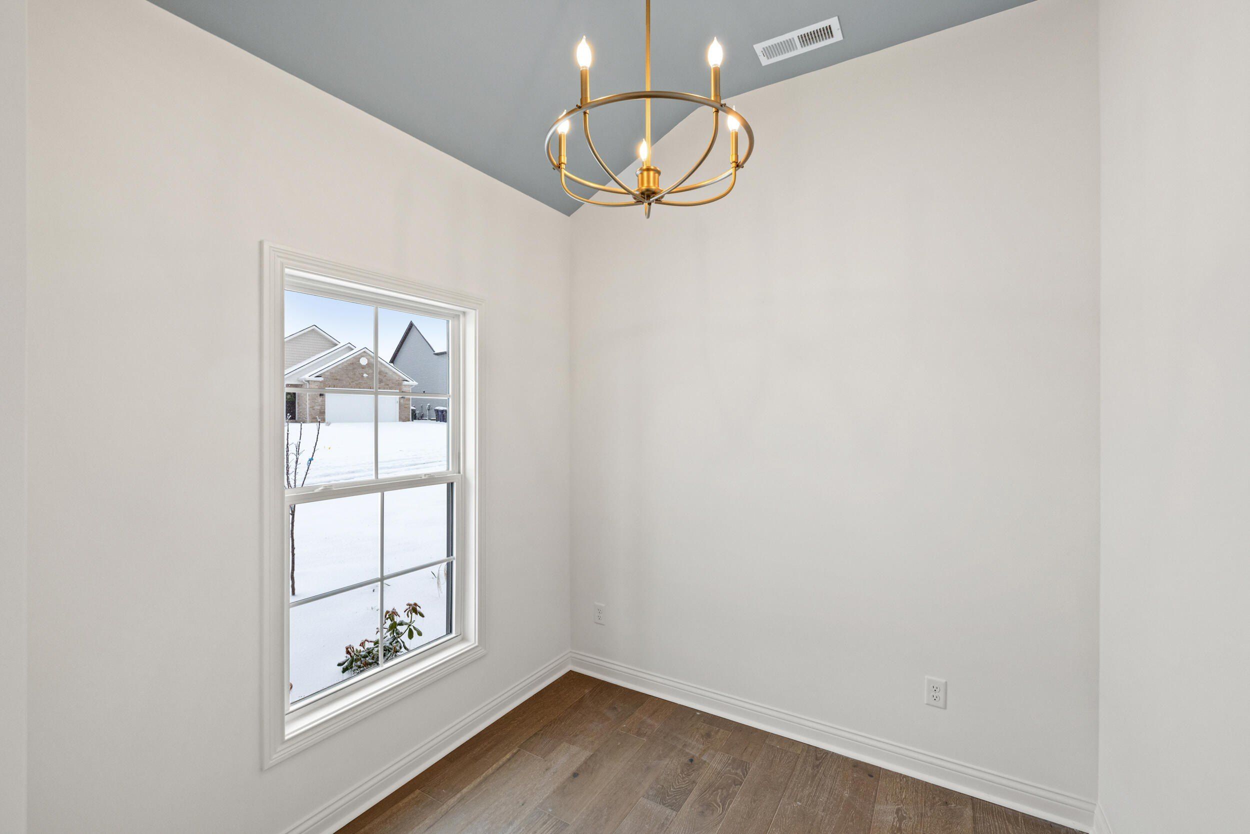 4209 Buttermilk Road. Lexington, KY 40509