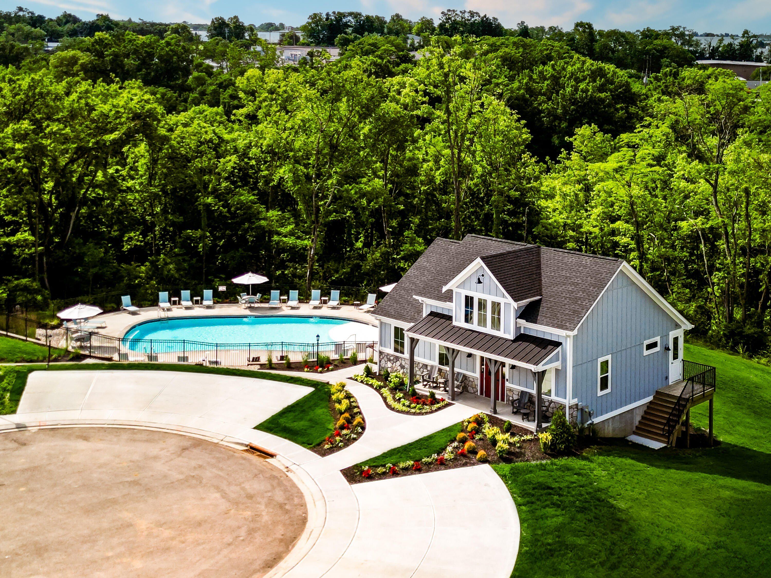 558 Foxhill Drive Unit 12103. Crescent Springs, KY 41017