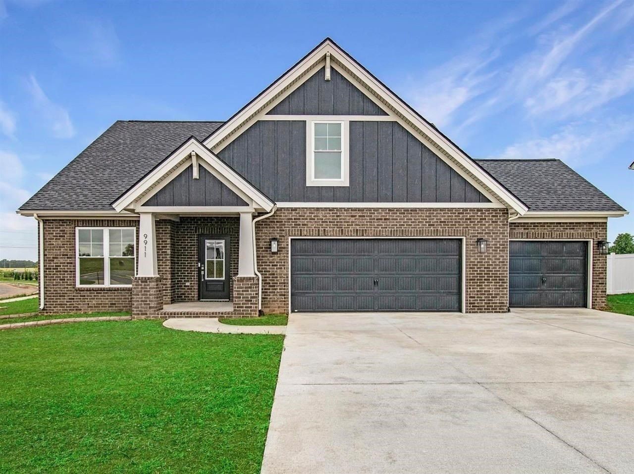 9911 Creamery Lane. Bowling Green, KY 42101