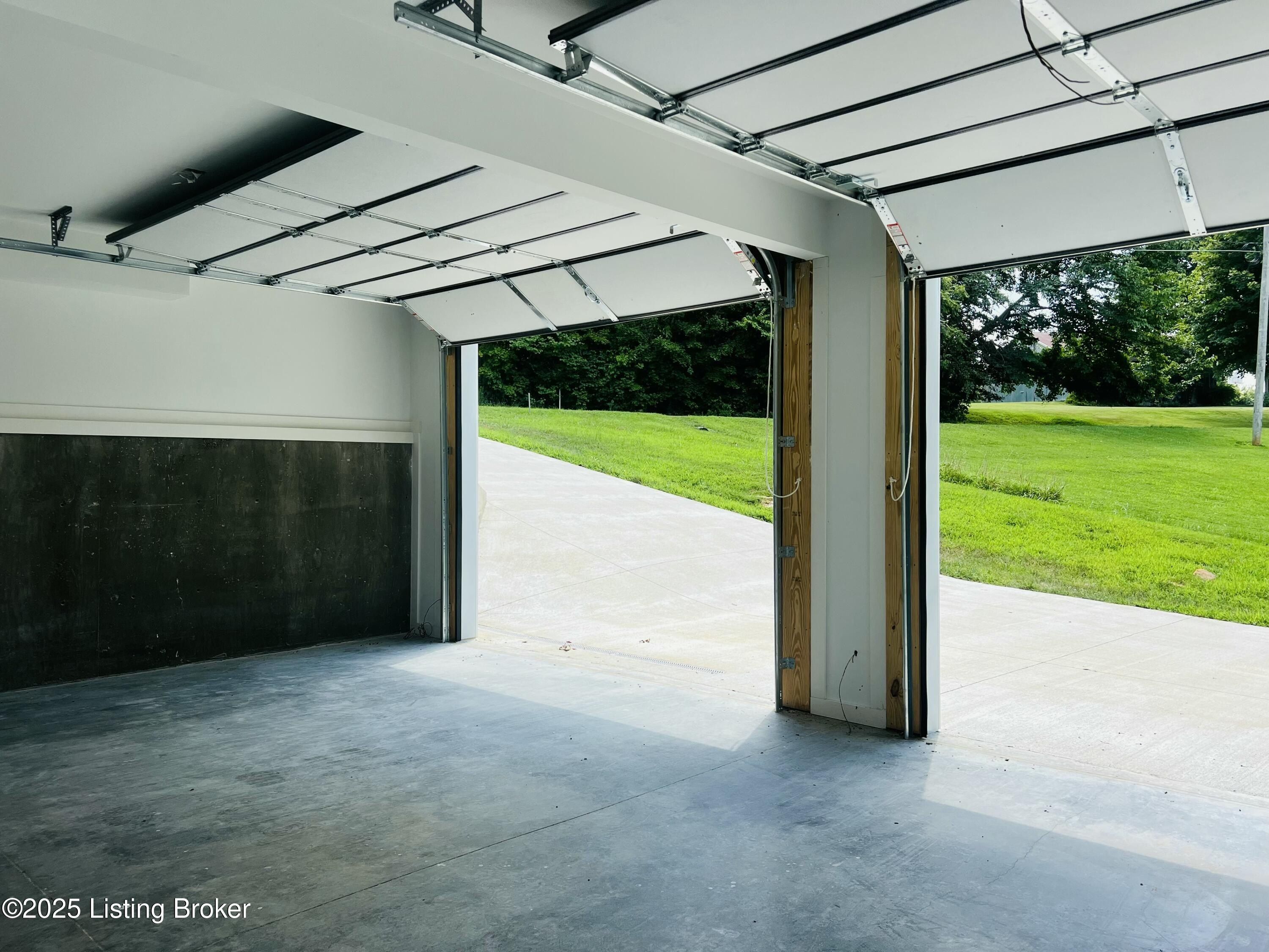 249 Timbercrest Ln. McDaniels, KY 40152