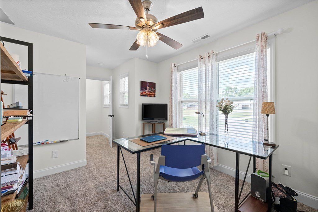 18 Dixie Bee Ct. Trenton, KY 42286