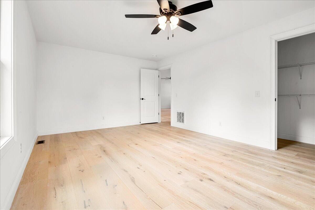 13 Lynn Lane. London, KY 40741