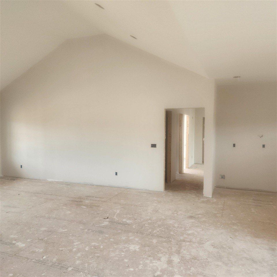 1396 Roark Road. Franklin, KY 42134