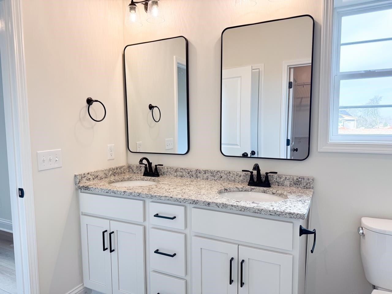 3483 Southall Boulevard. Bowling Green, KY 42101