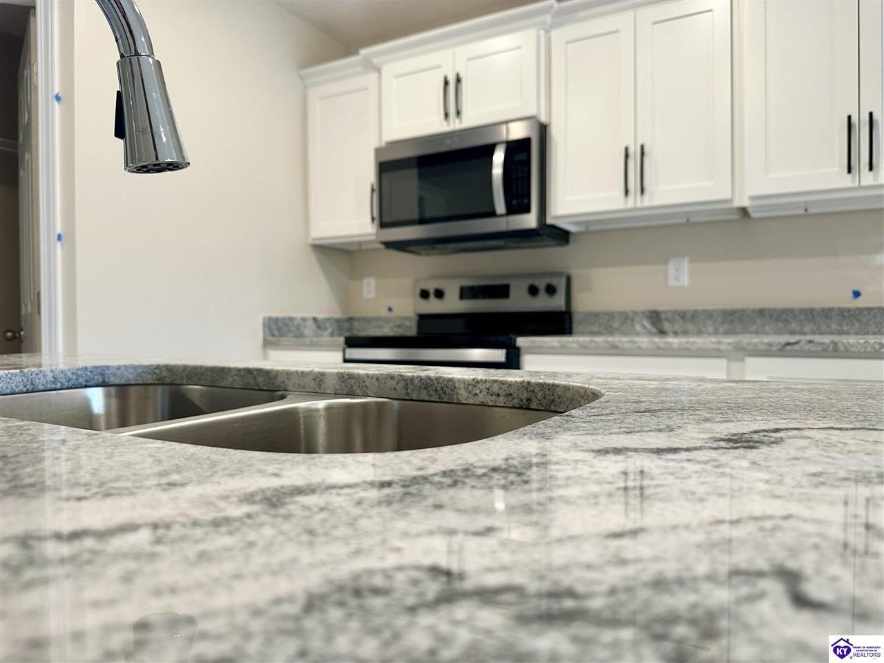 120 Webster Ridge Court. Vine Grove, KY 40175