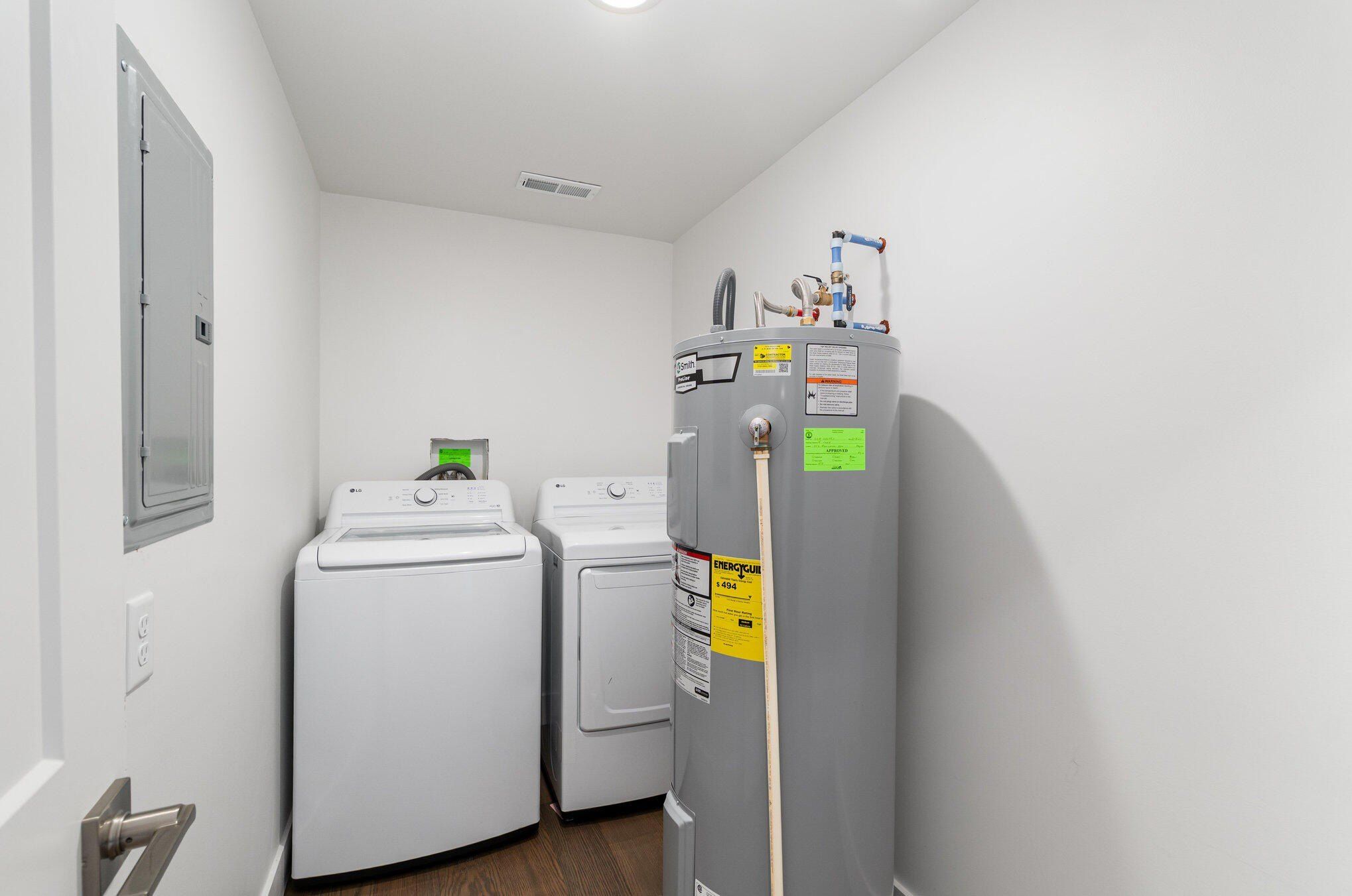 617 Manhattan Boulevard Unit 204. Dayton, KY 41074