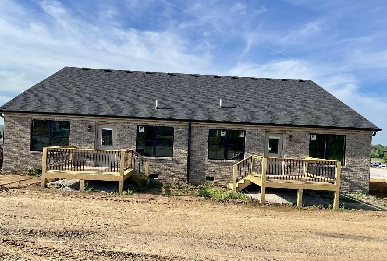 406 Nandino Circle. Berea, KY 40403