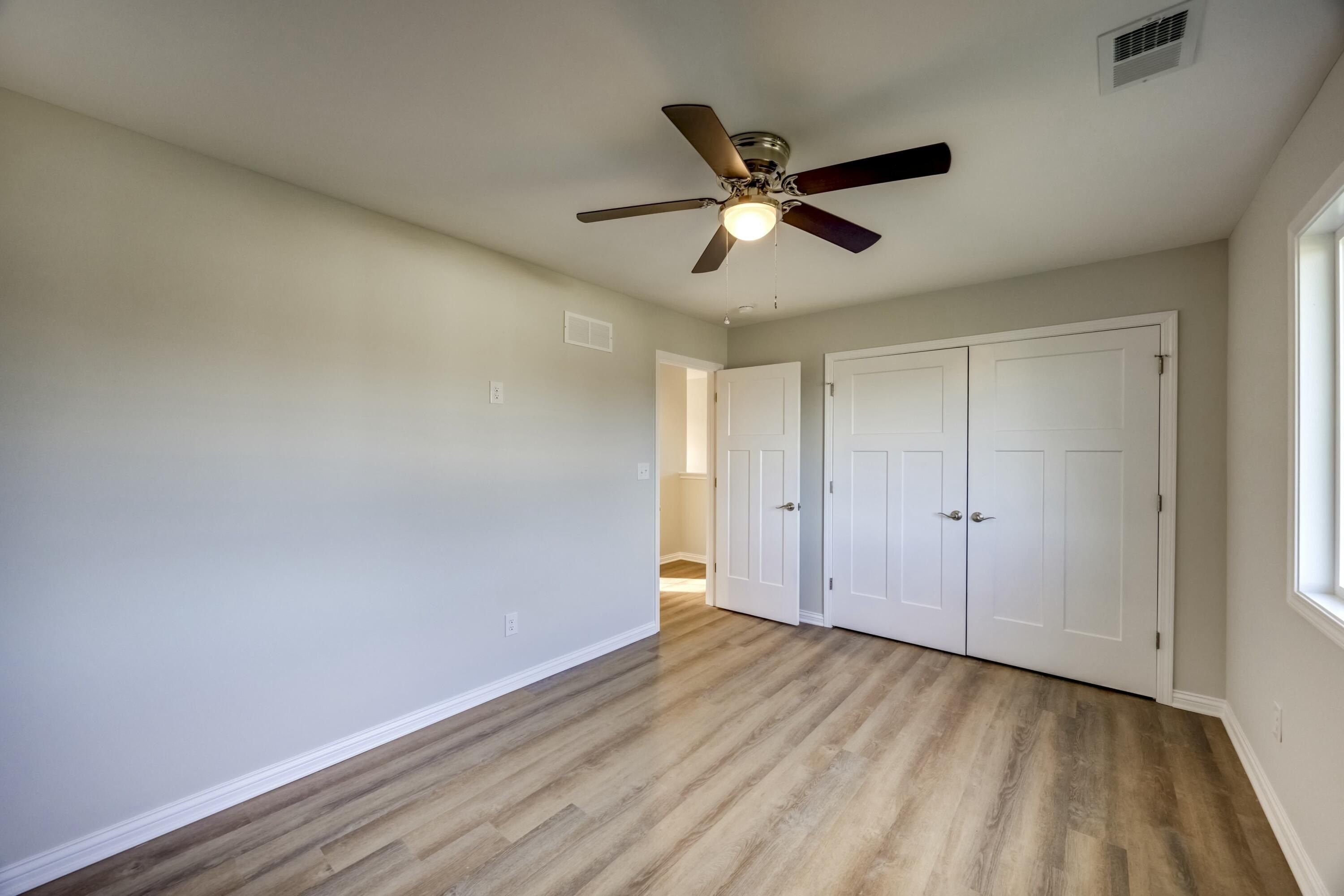 3684 White Oak Road. Junction City, KY 40440