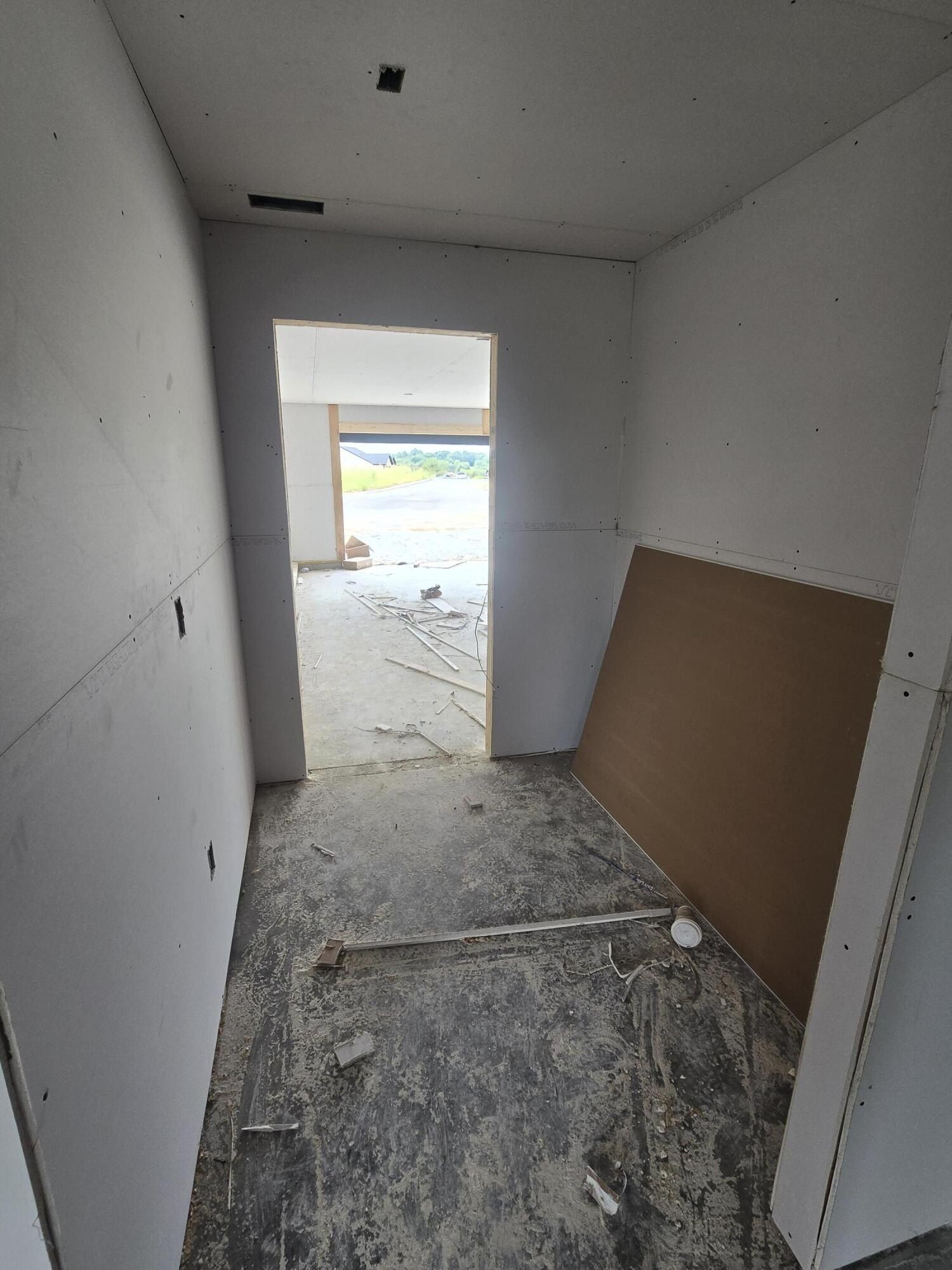 940 Olympic Court. Richmond, KY 40475