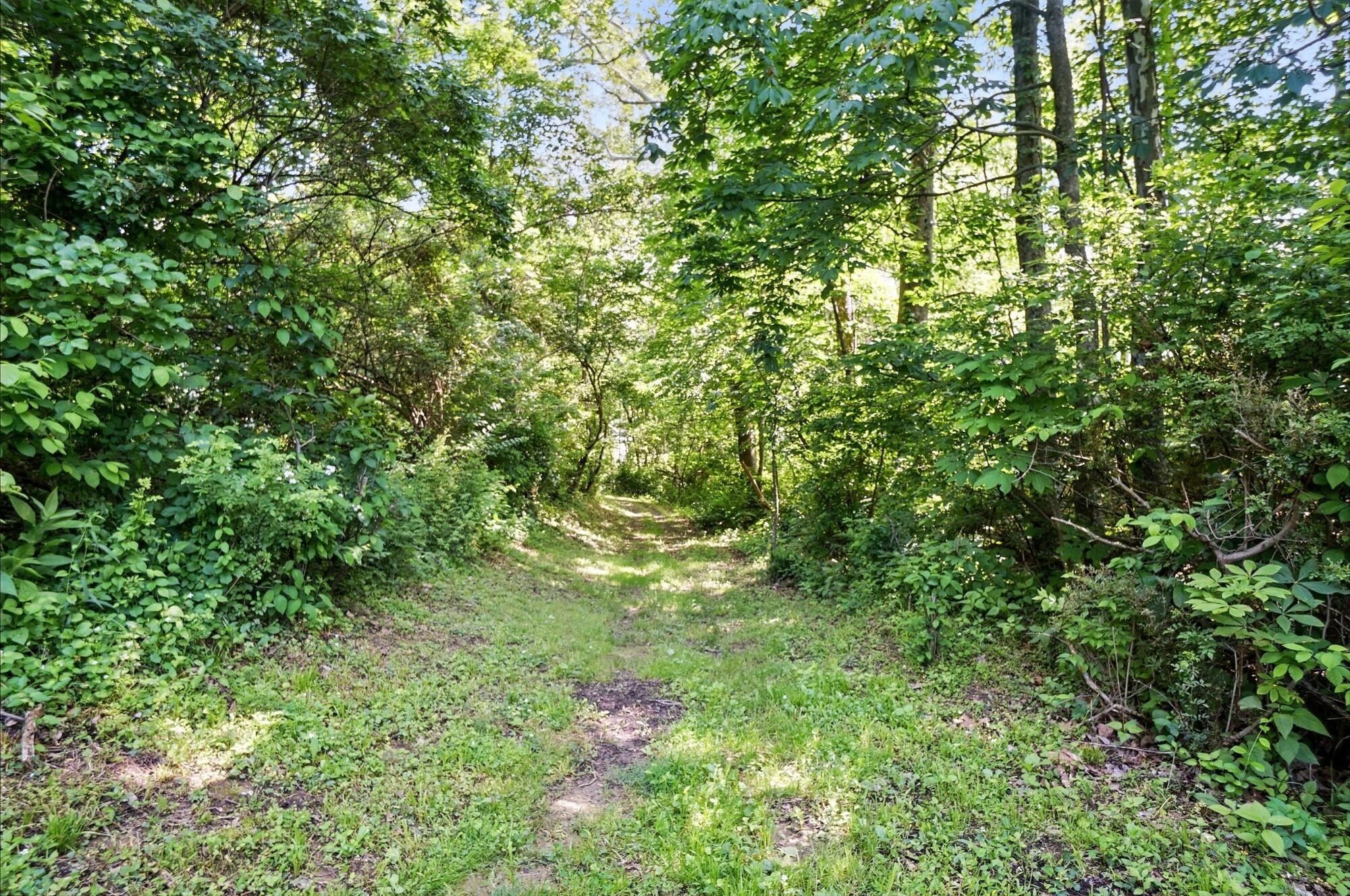 1 Rivers Pointe Drive. Hebron, KY 41048