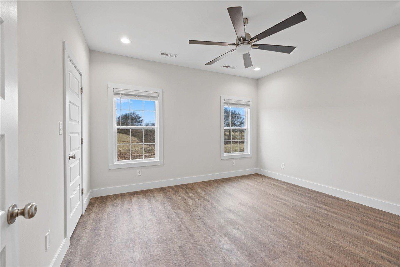 1353 Rhythm Lane. Bowling Green, KY 42101