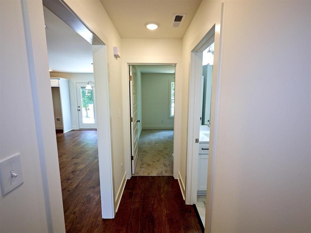 22 Debbra P Court. Scottsville, KY 42164