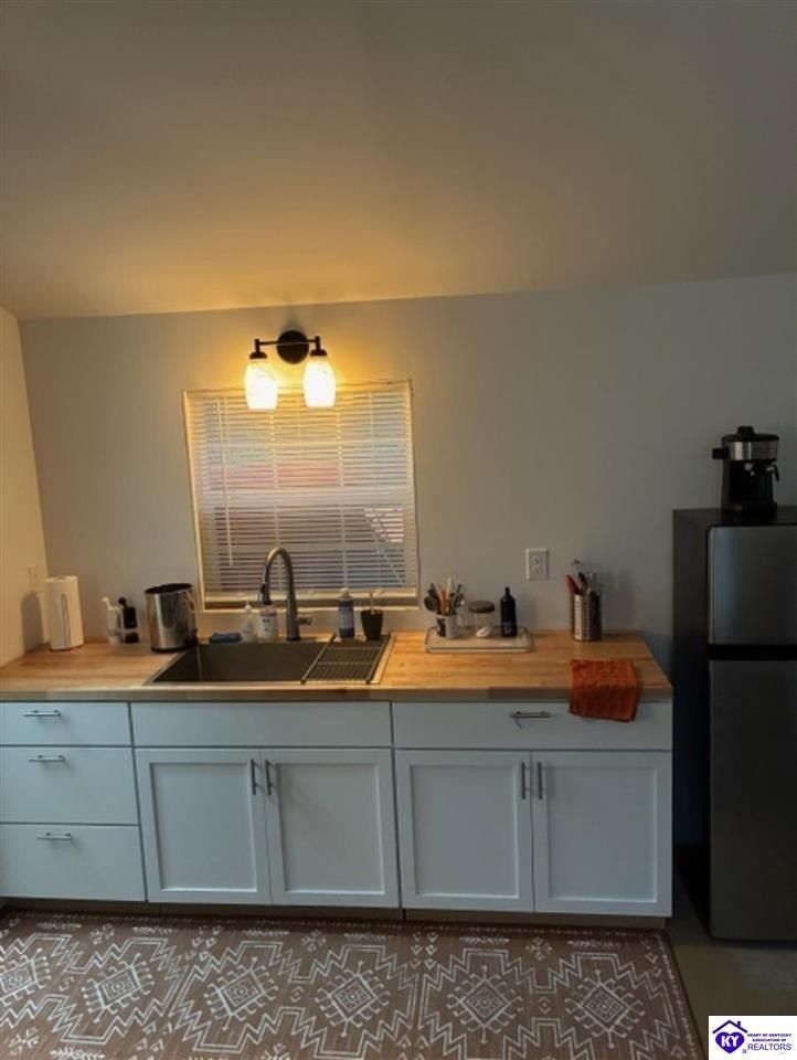 558 Big Meadows Lane. Irvington, KY 40146