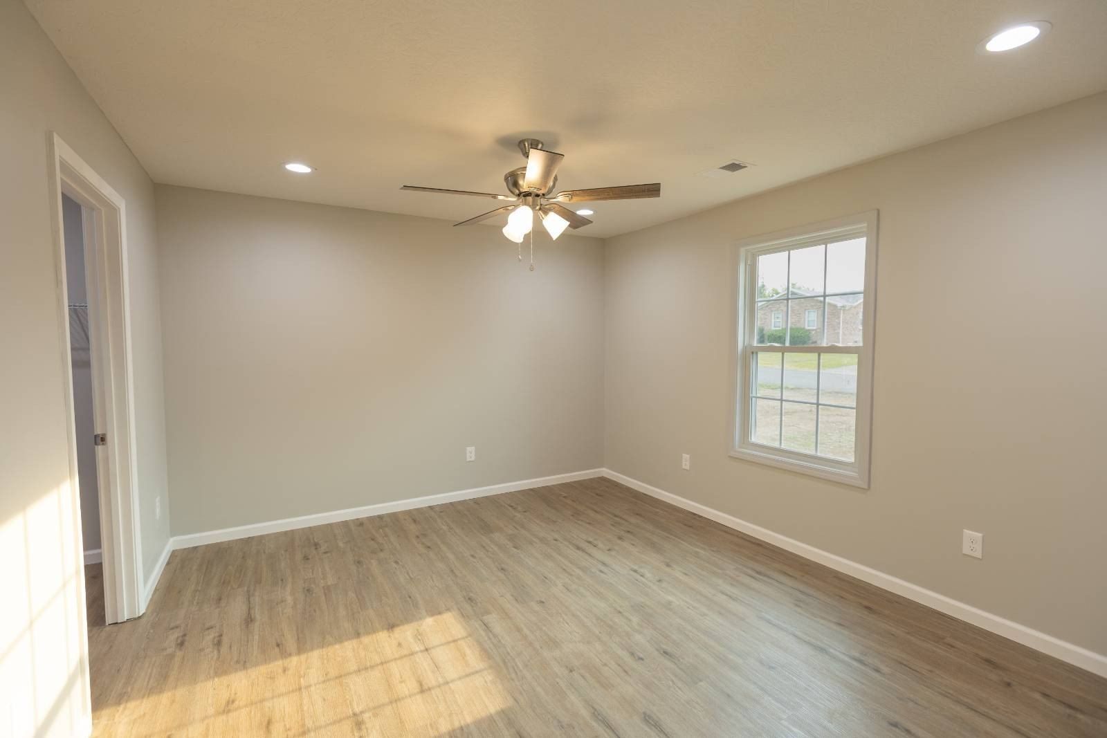 653 Doctor St. Lebanon, KY 40033