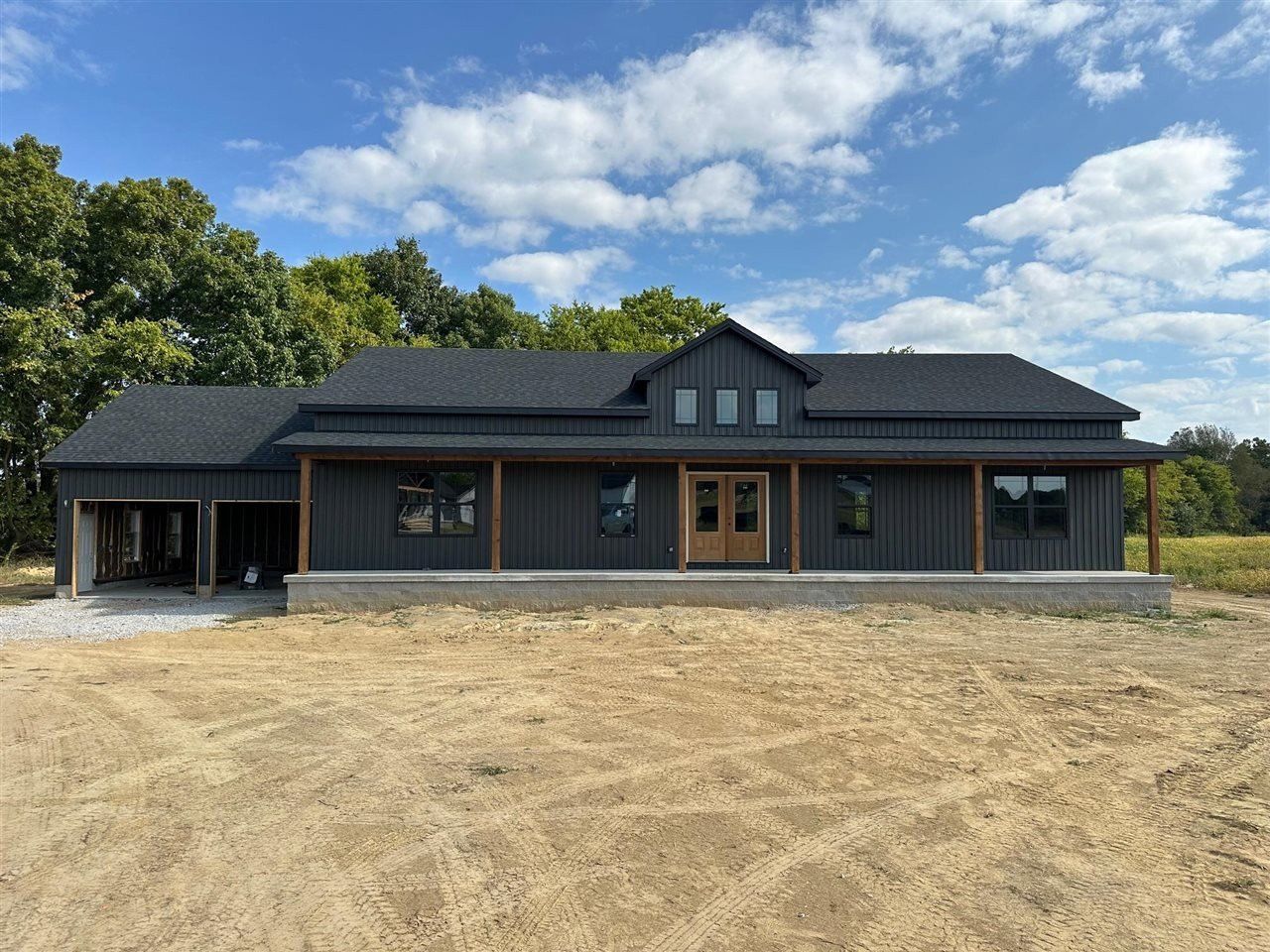 137 Fairfield Drive. Russellville, KY 42276