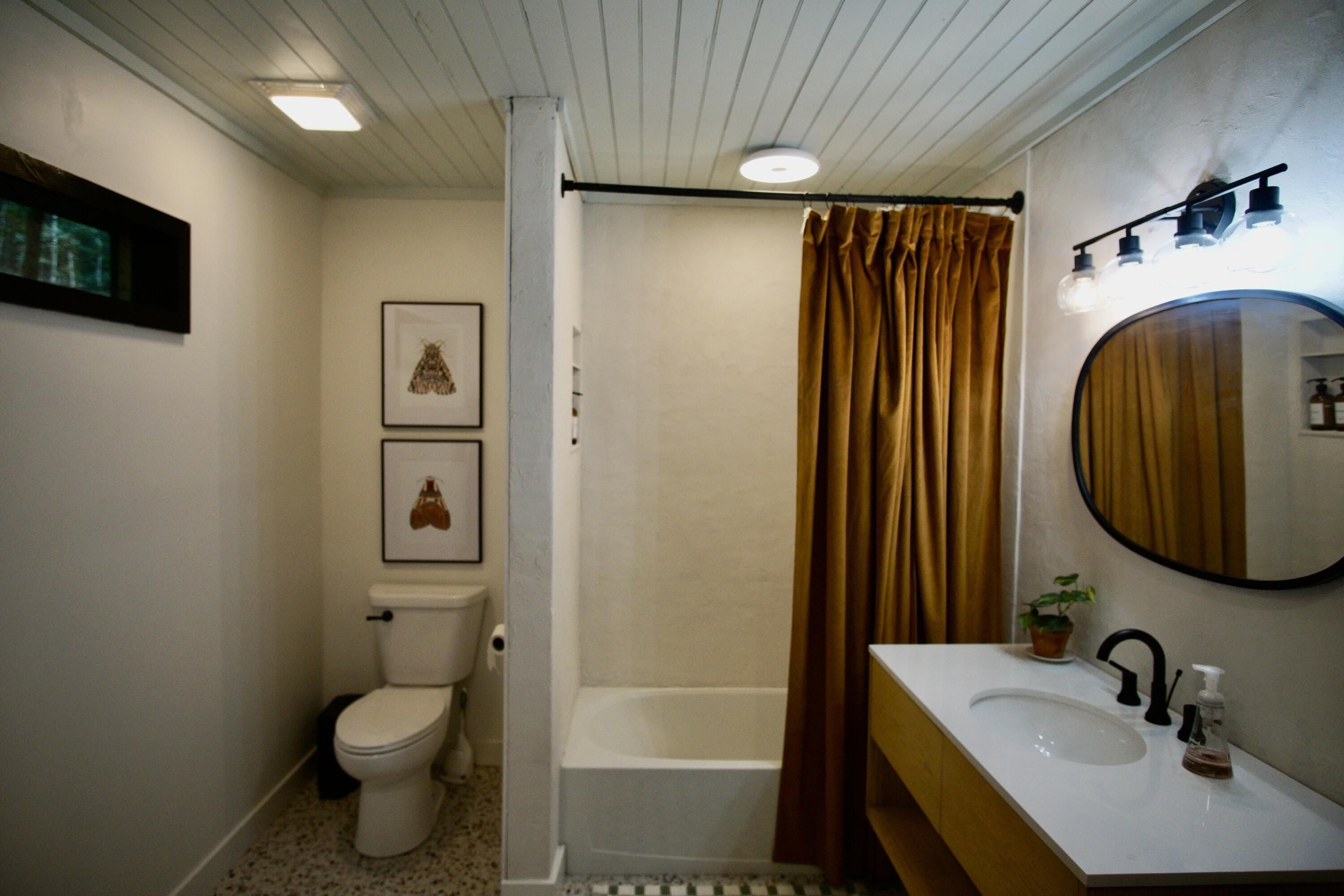 82 Firefly Lane. Campton, KY 41301