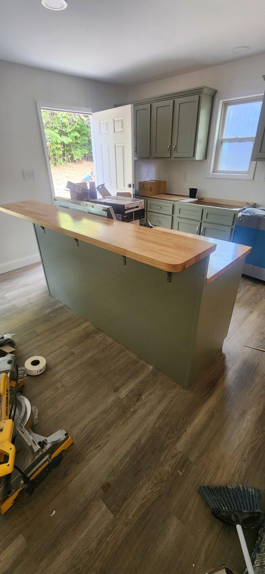 220 Newcomb Avenue. Mount Vernon, KY 40456