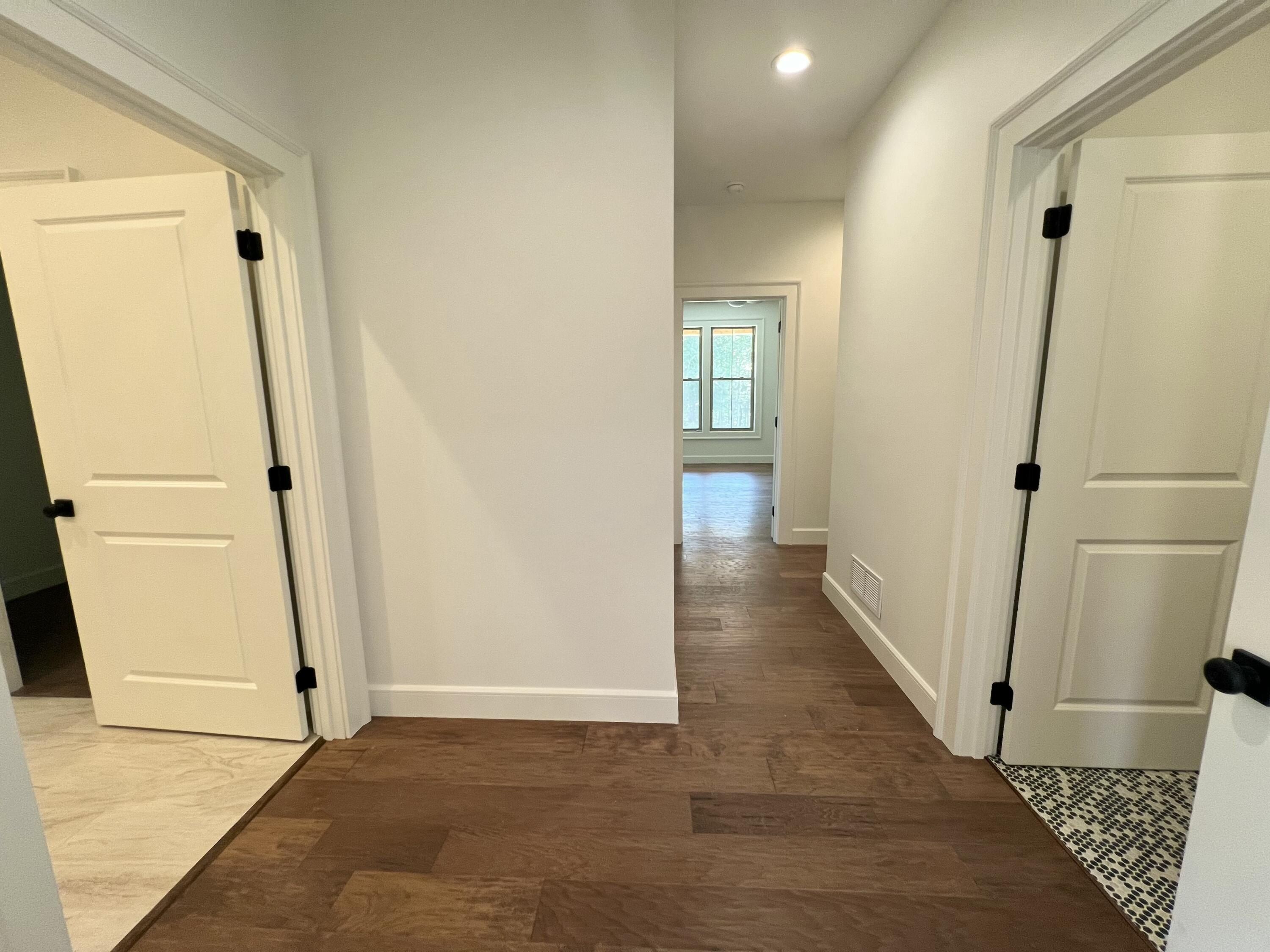 335 Port Of Call Drive. Jamestown, KY 42629